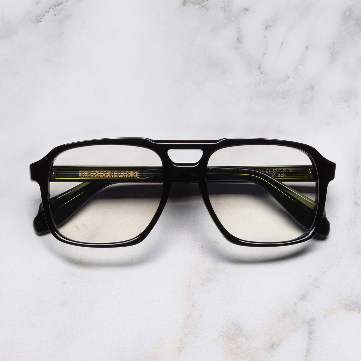Cutler and Gross 1394 Black, Ansicht 2